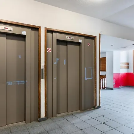 Altineige - Location: Joli De 26m2 Est Situe Au 6eme Etage Mae-9048 Apartment *