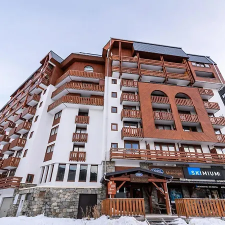 Apartment Altineige - Location: Joli De 26m2 Est Situe Au 6eme Etage Mae-9048