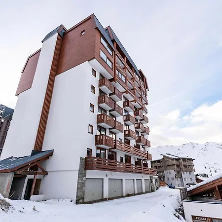 Altineige - Location: Joli De 26m2 Est Situe Au 6eme Etage Mae-9048 *