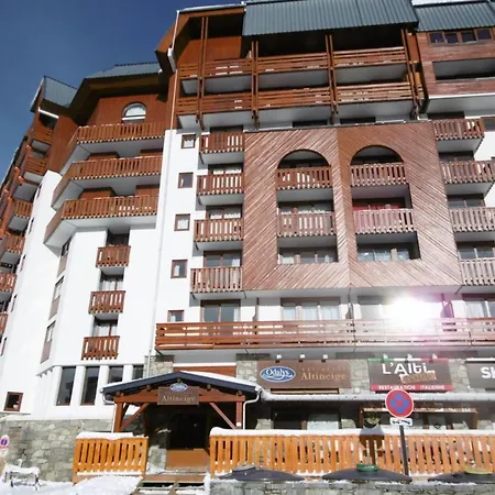 Apartment Altineige - Location: Joli De 26m2 Est Situe Au 6eme Etage Mae-9048 *